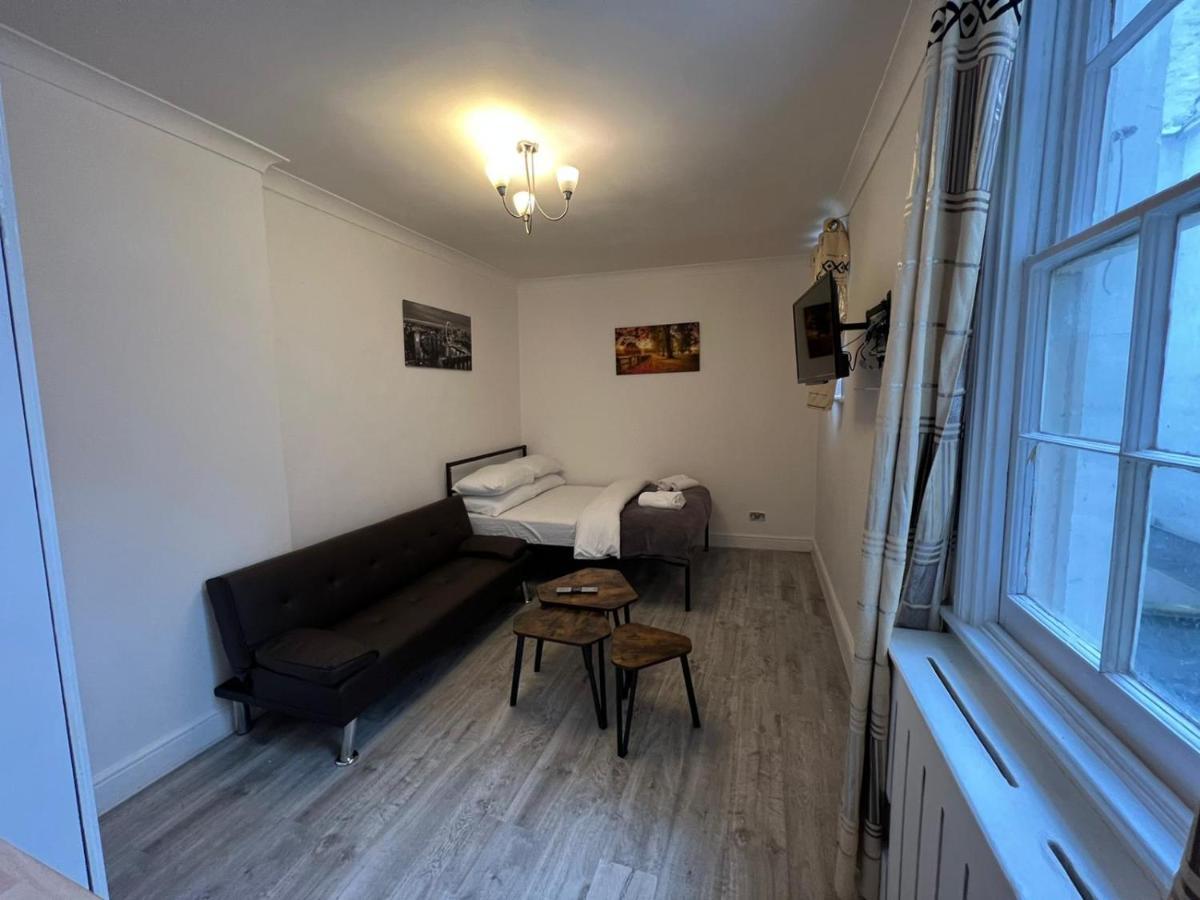 Appartamento F4-Ground Floor Studio Fits 3 Near Paddington Londra Esterno foto